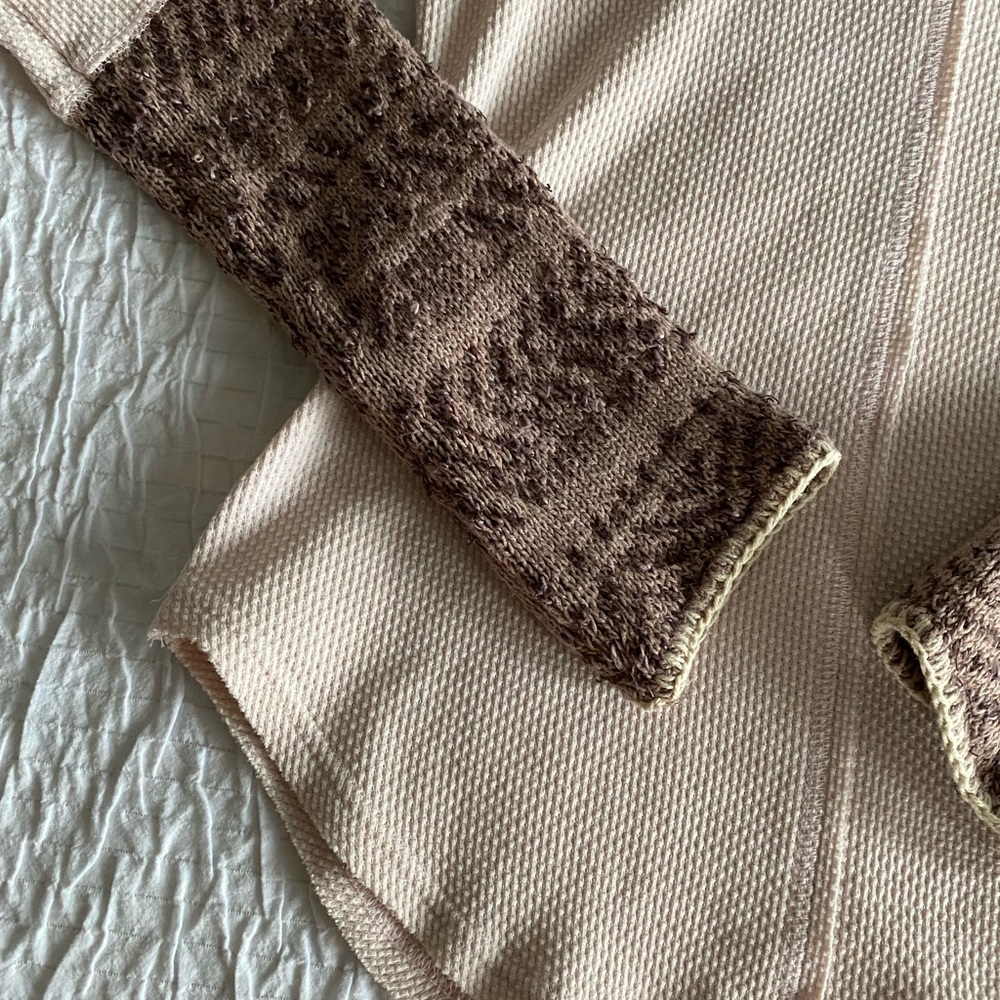Free people fitted long sleeve top, blush, sz small, Alpine sleeves - Picture 3 of 4